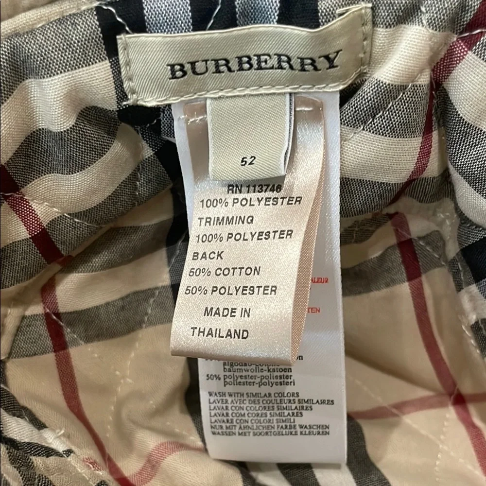 Burberry Quilted Bucket Hat -Baby - Picture 4 of 4